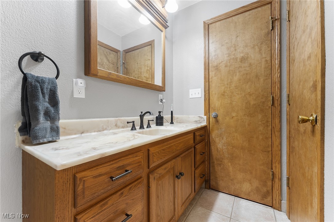 7596 Connelly Road Masury, OH 44438 - Photo 15 of 20 Gallery Image 15
