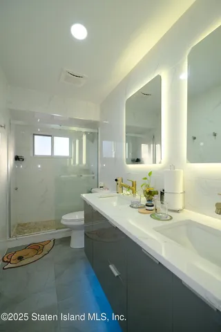 $1,088,000 | 126 Mulberry Avenue | Bulls Head