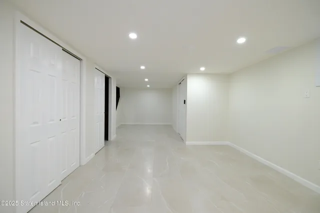 $1,088,000 | 126 Mulberry Avenue | Bulls Head