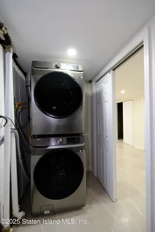 $1,088,000 | 126 Mulberry Avenue | Bulls Head