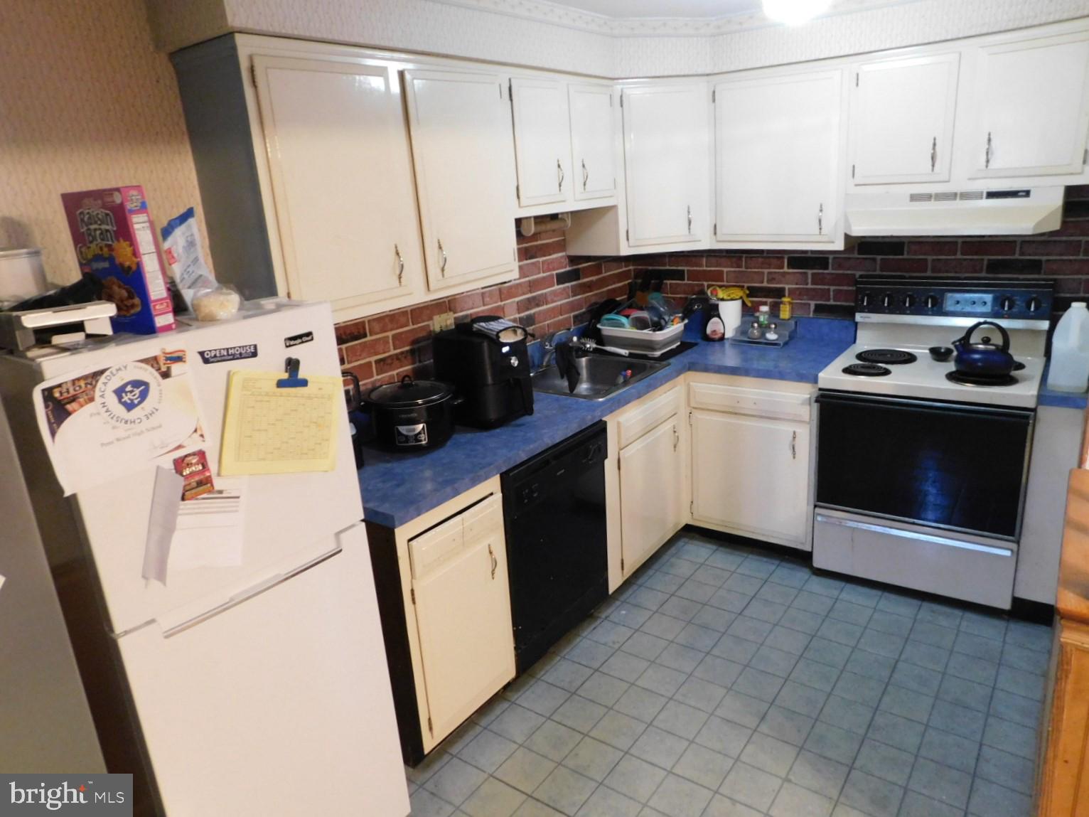 1243 Rainer Road Brookhaven, PA 19015 - Photo 7 of 20 Gallery Image 7