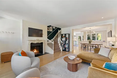 $1,385,000 | 11 Bolton Gardens, Bronxville, NY 10708