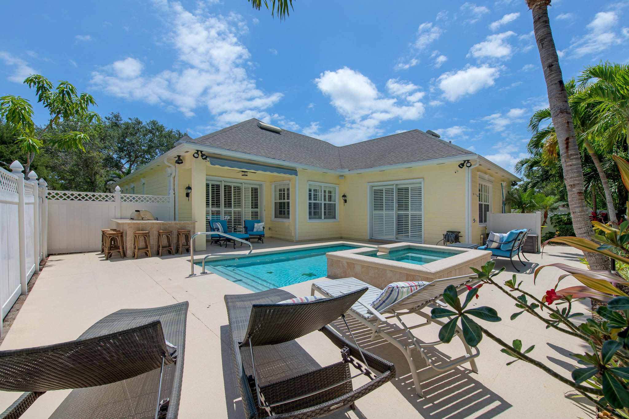 150 Sweet Bay Circle Jupiter, FL 33458 - Photo 17 of 28 150-Sweet-Bay-Circle-Jupiter_EZP_4747