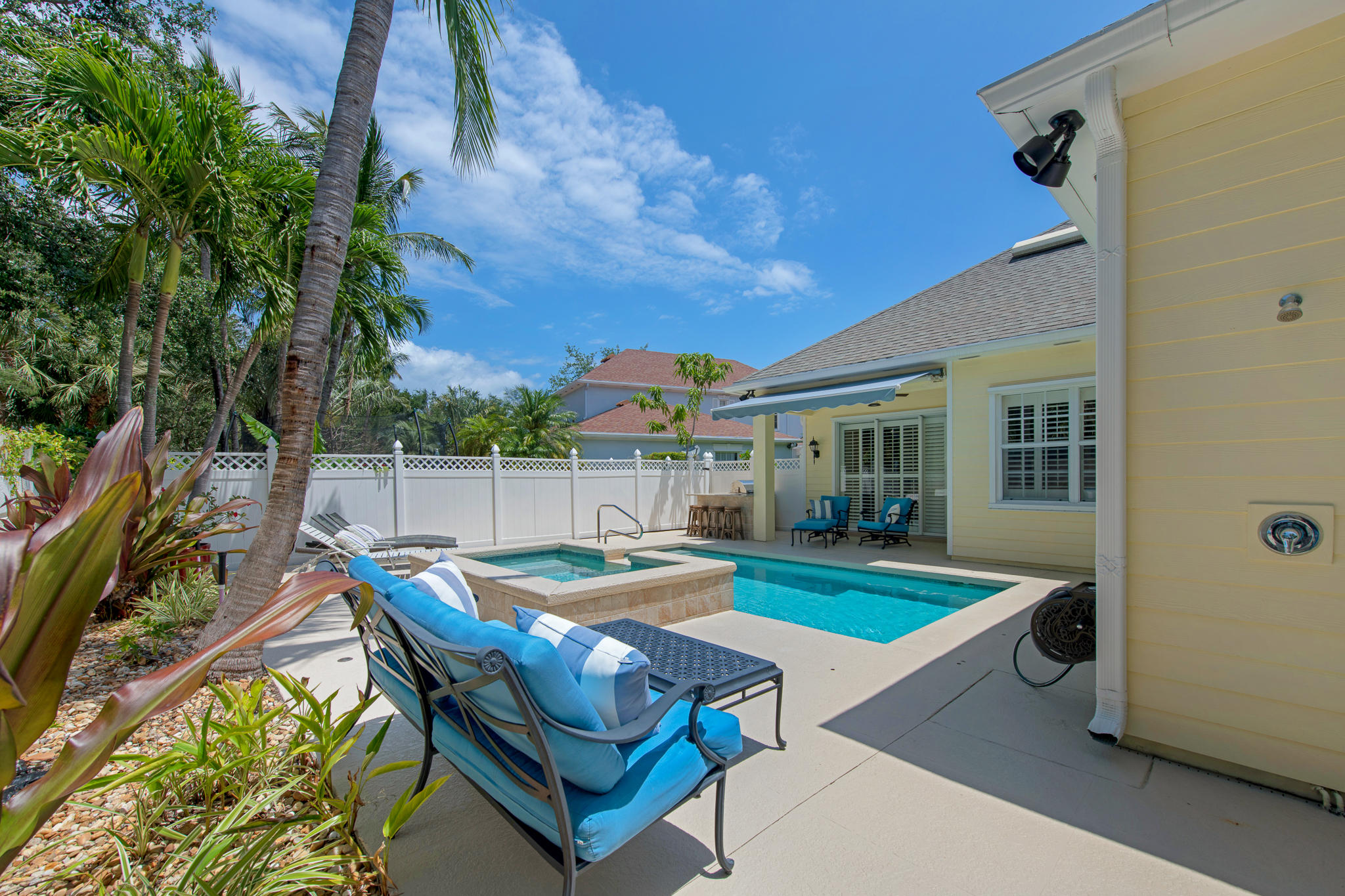 150 Sweet Bay Circle Jupiter, FL 33458 - Photo 18 of 28 150-Sweet-Bay-Circle-Jupiter_EZP_4748