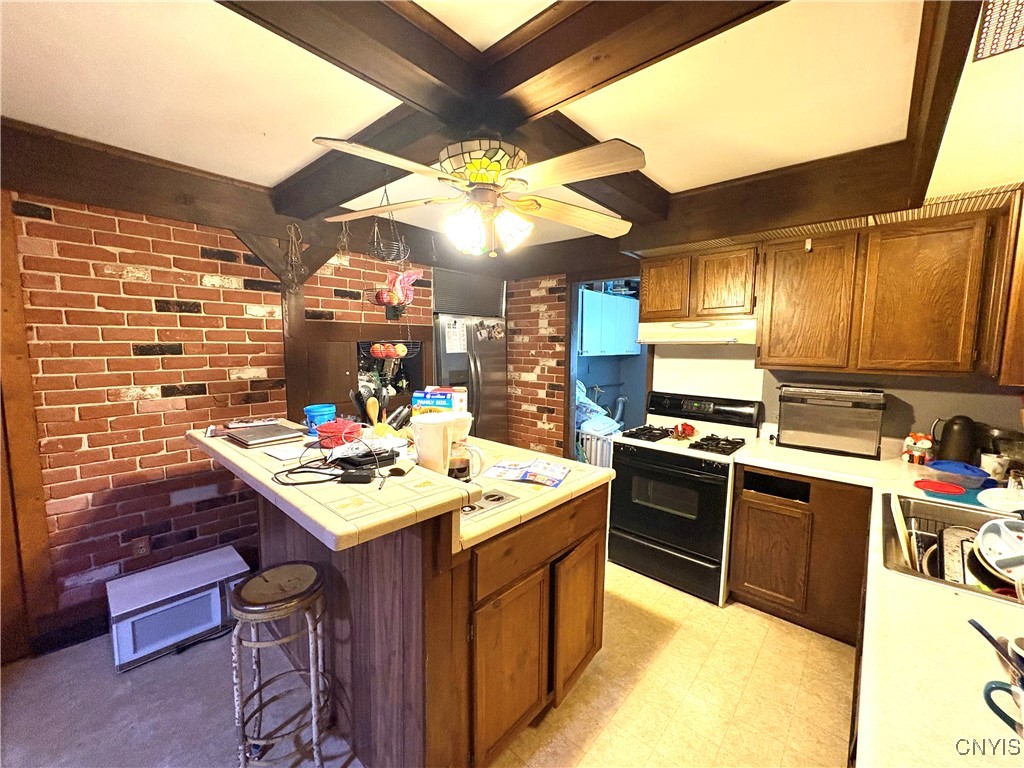 242 State Street Auburn, NY 13021 - Photo 3 of 26