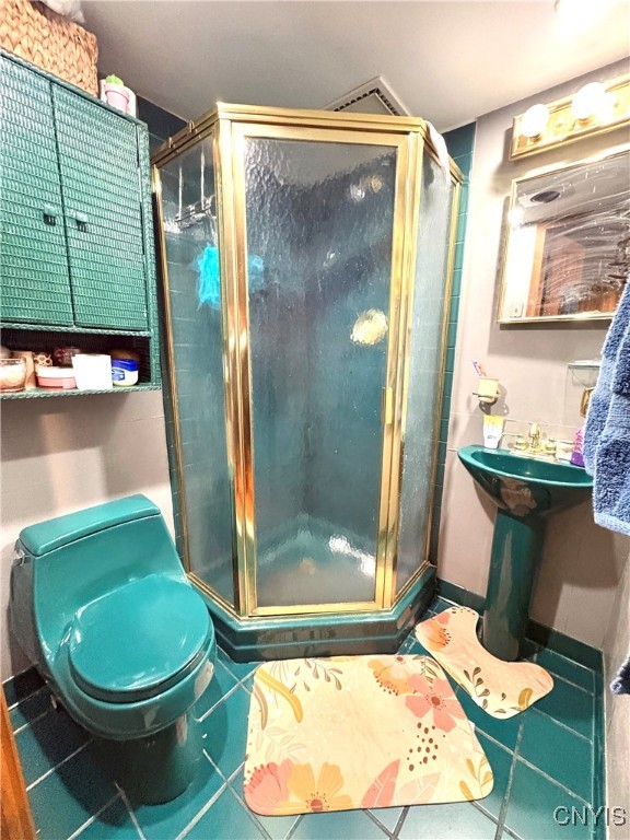 242 State Street Auburn, NY 13021 - Photo 10 of 26