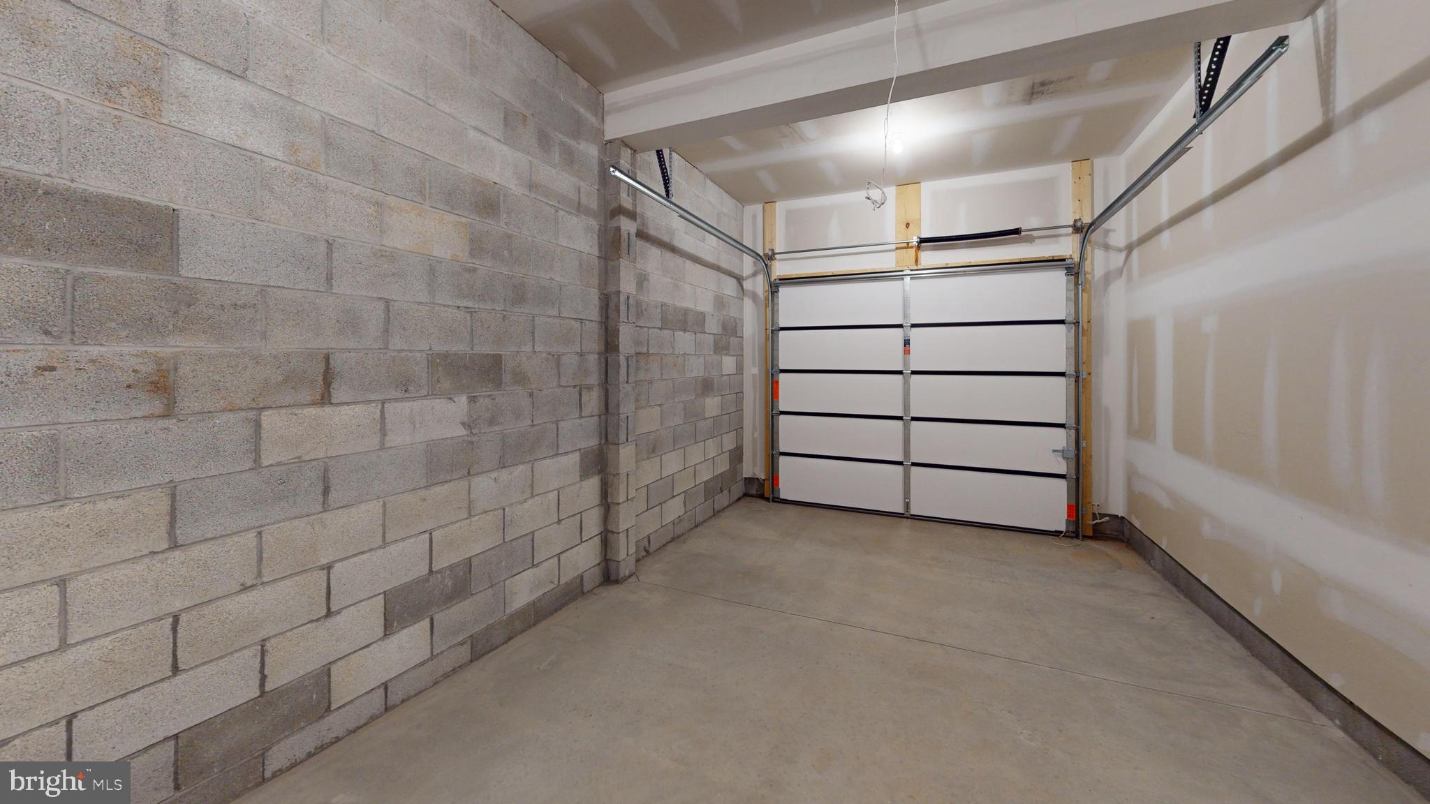 29 Lausch Road Denver, PA 17517 - Photo 36 of 38 Garage