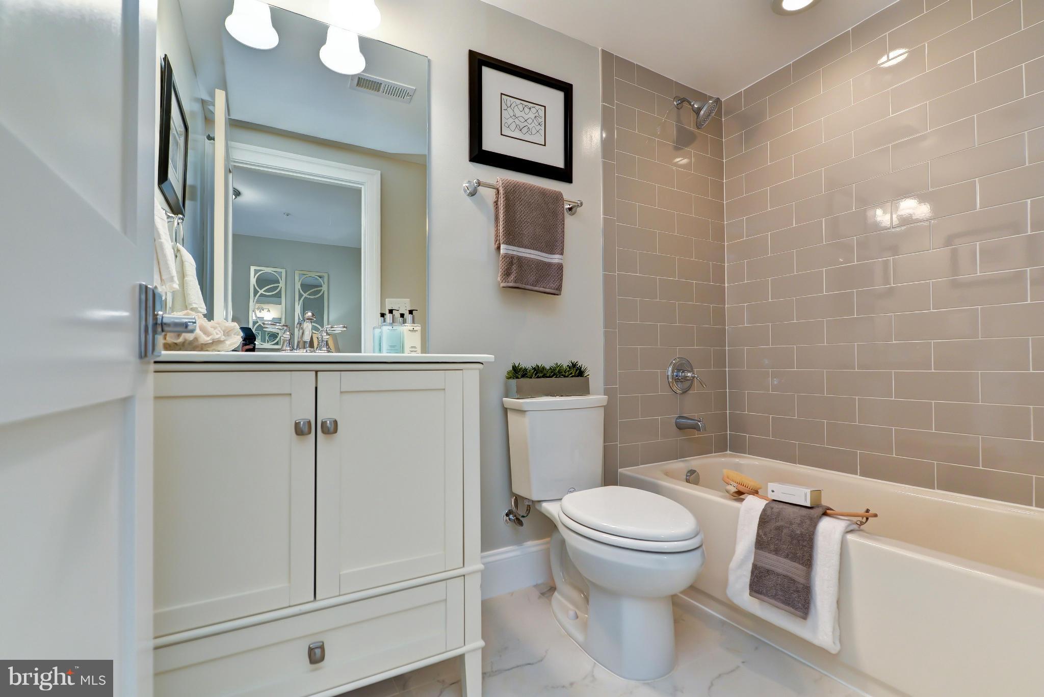 3921 Fulton Street Northwest, Unit 2 Washington, DC 20007 - Photo 18 of 24 Bath