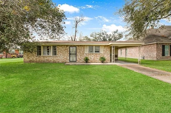 $185,000 | 407 Pine Street, Norco, LA 70079