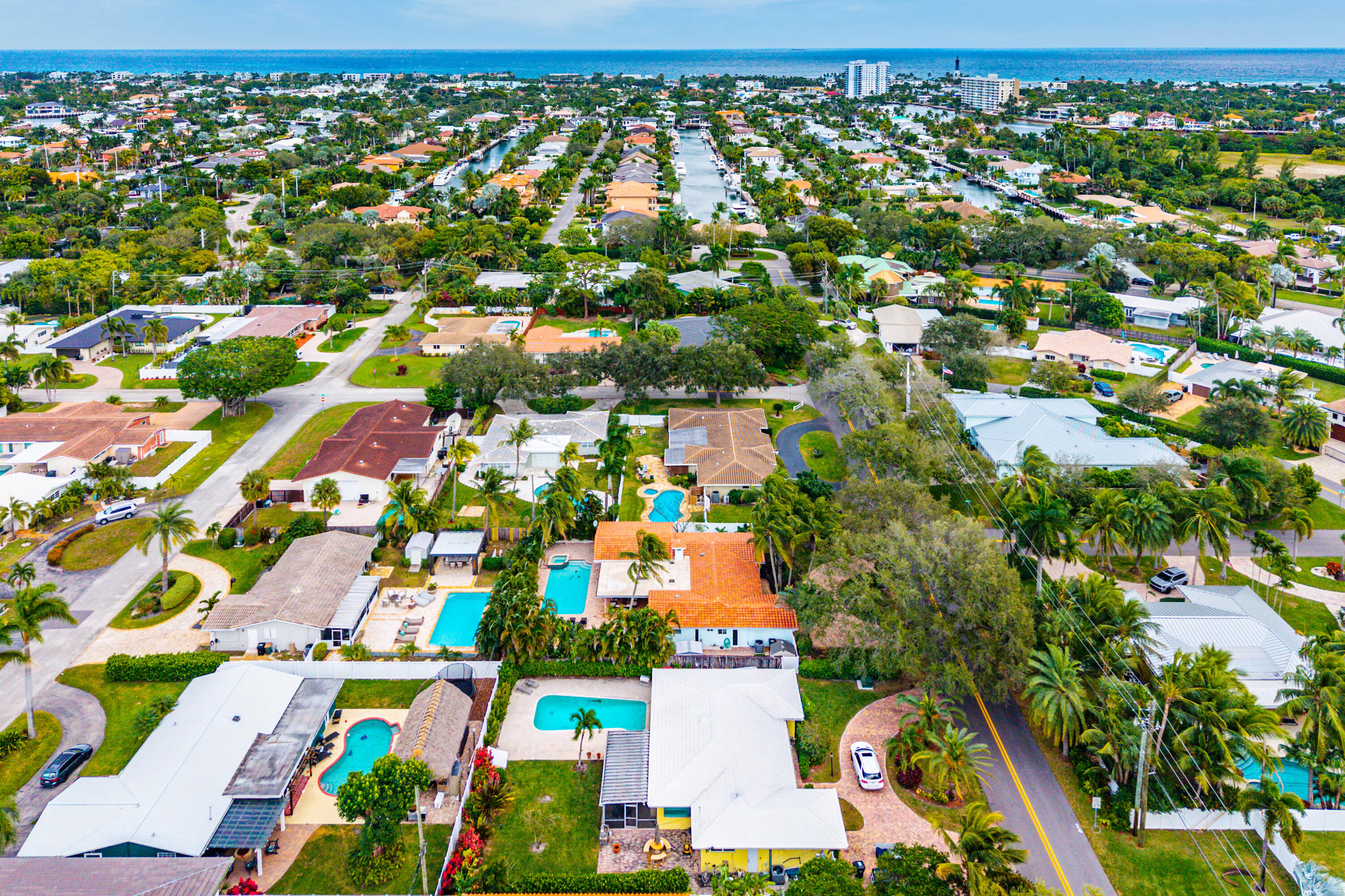 2081 Northeast 25th Street Lighthouse Point, FL 33064 - Photo 52 of 55 053-2081Northeast25thStreet-LighthousePo