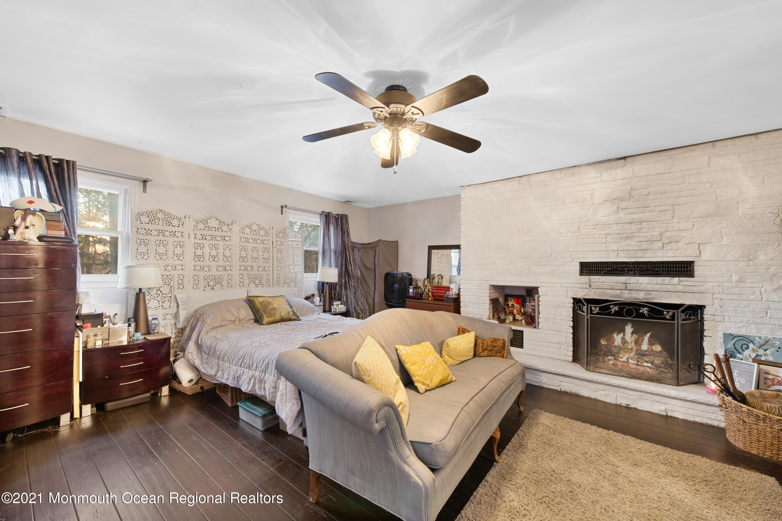 48 Daum Road Manalapan, NJ 07726 - Photo 16 of 19 48DaumRd-17