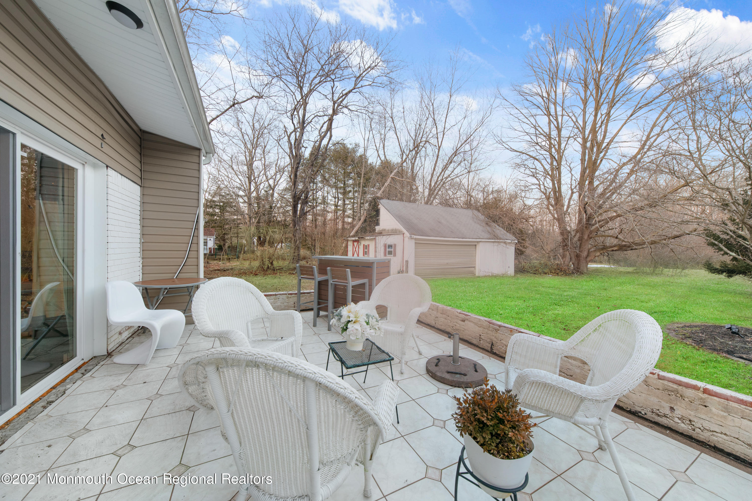 48 Daum Road Manalapan, NJ 07726 - Photo 18 of 19 48DaumRd-20