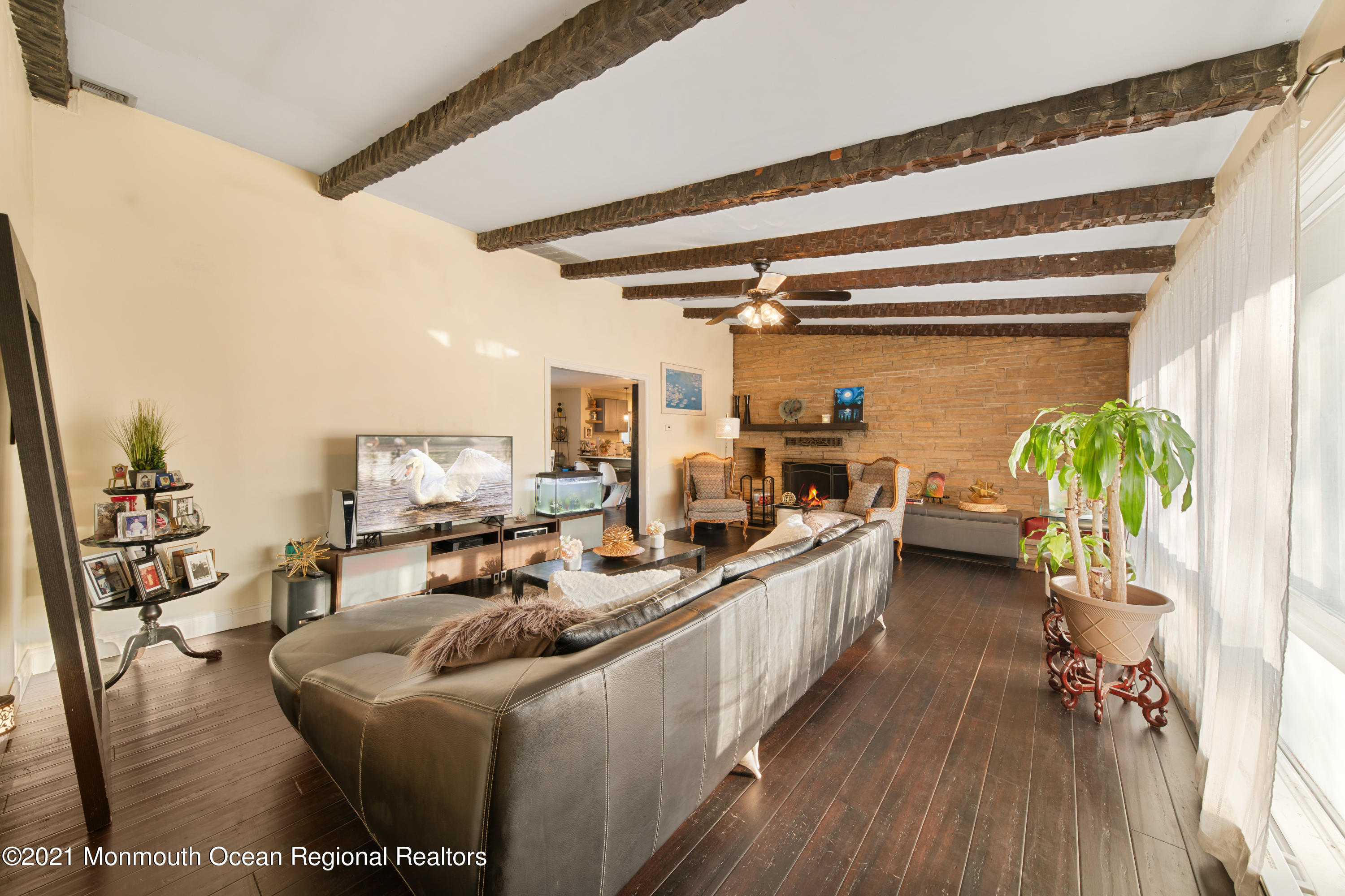 48 Daum Road Manalapan, NJ 07726 - Photo 3 of 19 48DaumRd-2