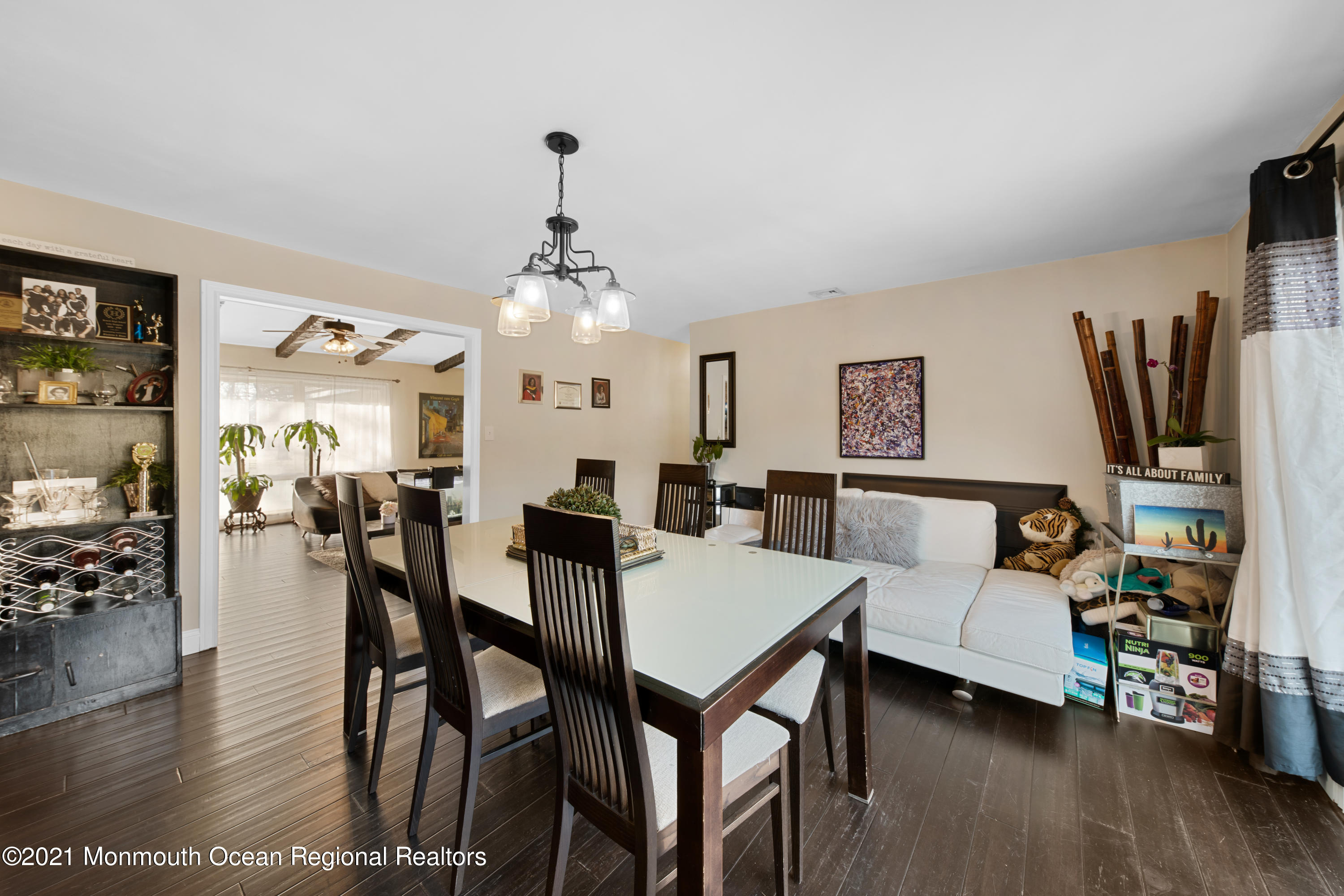 48 Daum Road Manalapan, NJ 07726 - Photo 7 of 19 48DaumRd-7