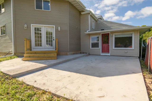 $359,900 | 320 Mill Street, Fox Lake, WI 53933