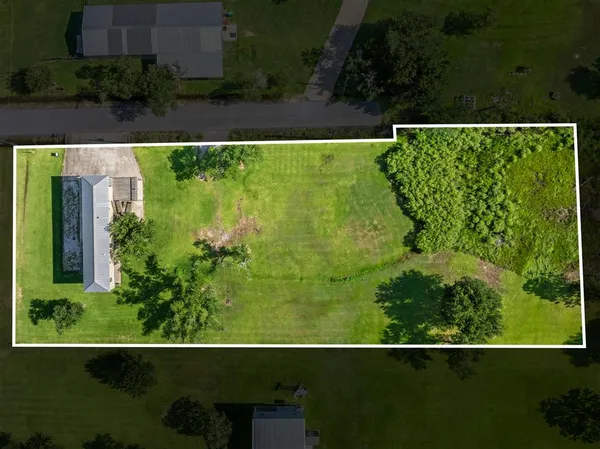 $1,700 | 178 Wallace Moore Road, Sulphur, LA 70665