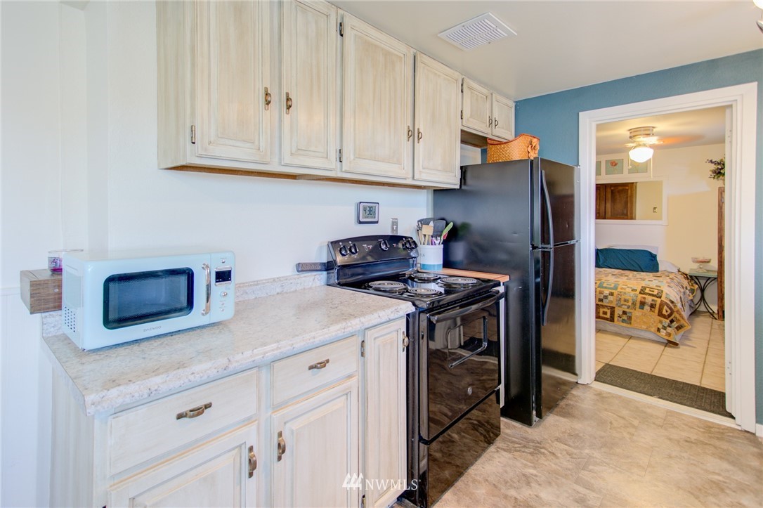 424 North Clark Road Moses Lake, WA 98837 - Photo 14 of 25 Gallery Image 14