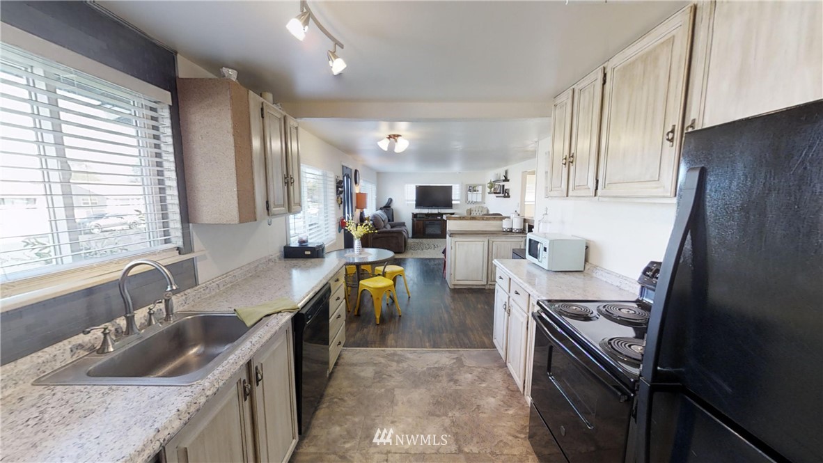 424 North Clark Road Moses Lake, WA 98837 - Photo 15 of 25 Gallery Image 15