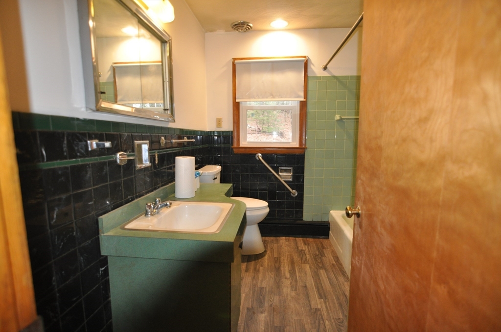 149 Shaker Road Westfield, MA 01085 - Photo 14 of 23