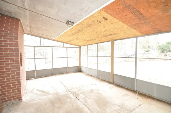 a view of a large window with an outdoor space