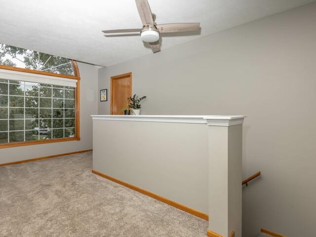 530 Pin Oak Road Rockton, IL 61072 - Photo 17 of 33 an empty room with windows