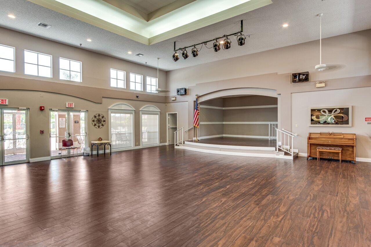 10941 Lakemore Lane, Unit B Boca Raton, FL 33498 - Photo 32 of 41 Club room