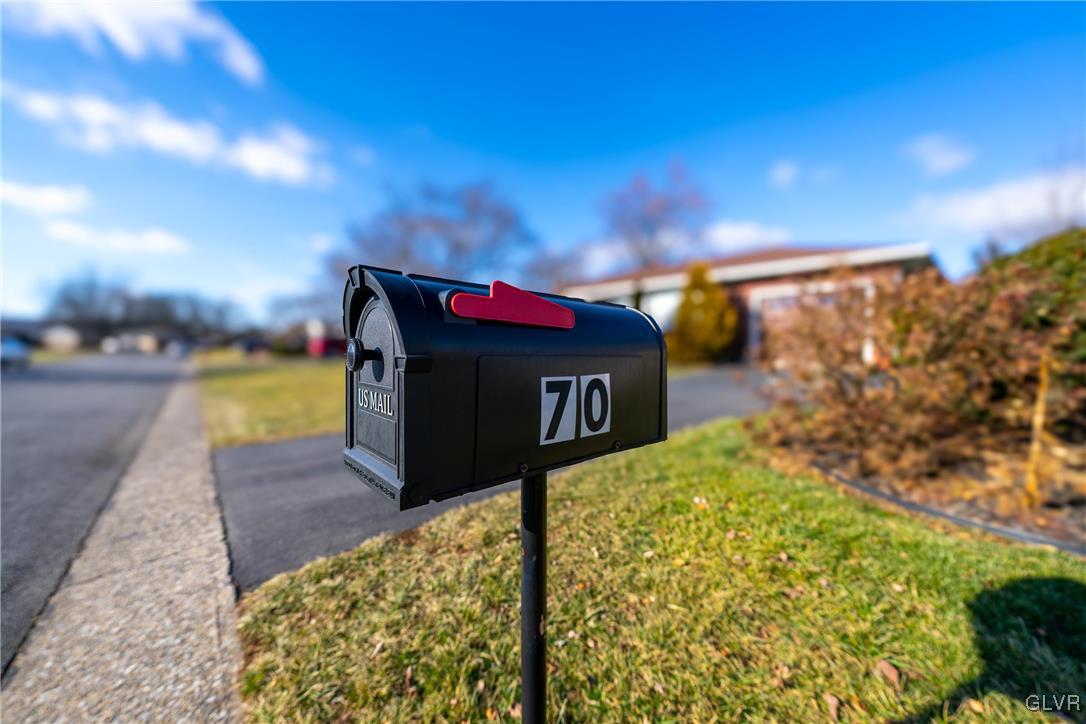 70 Colonial Road Allentown, PA 18109 - Photo 5 of 32 a view of lobby with a yard