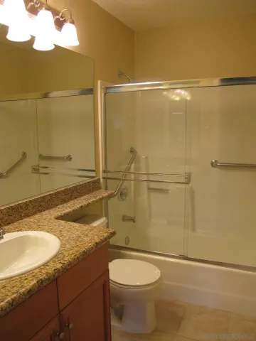 $2,000 | 1423 Graves Avenue, Unit 175, El Cajon, CA 92021