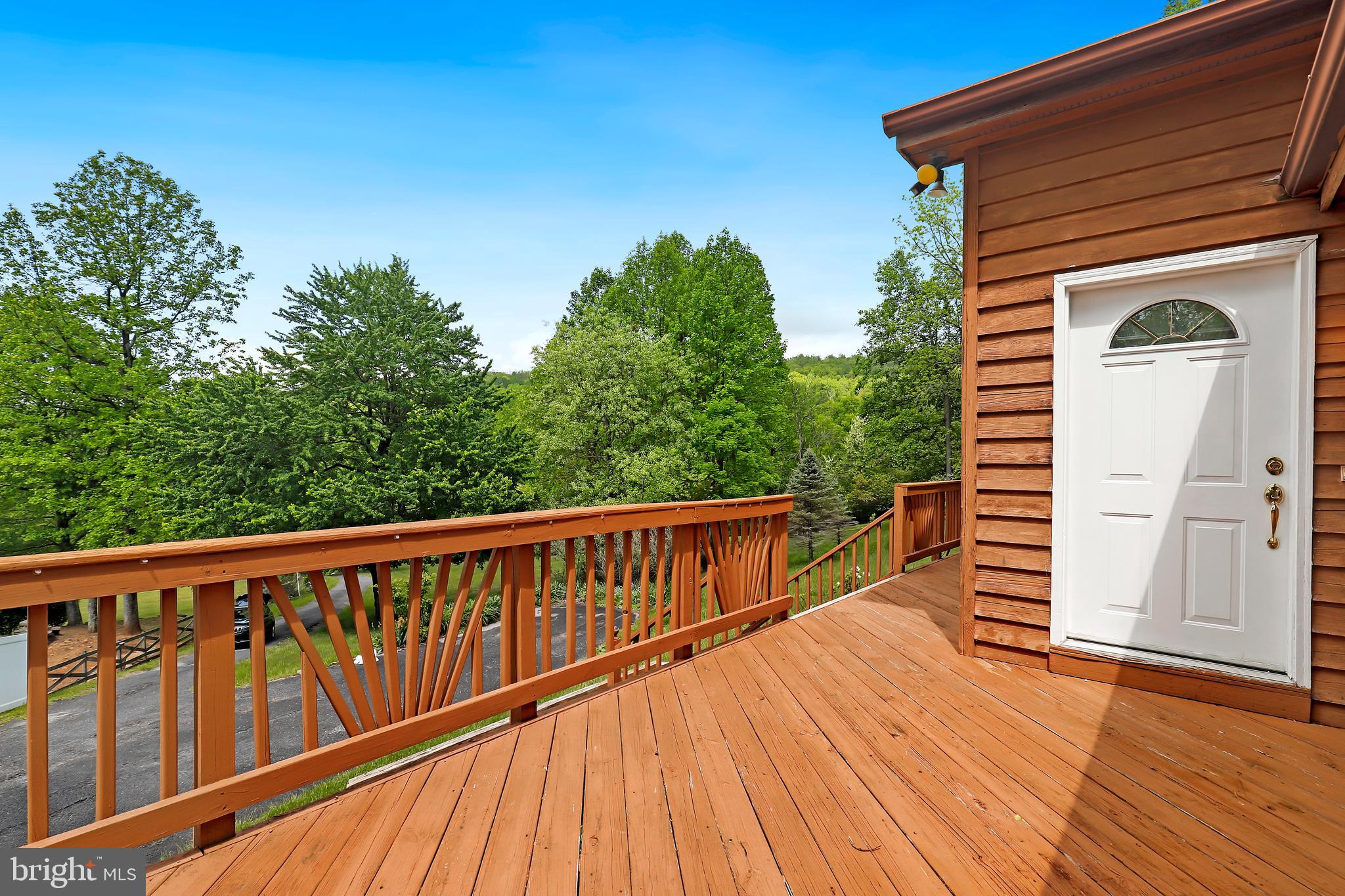 524 Freezeland Road Linden, VA 22642 - Photo 3 of 44 Gallery Image 3