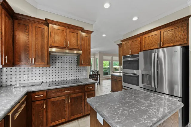 $765,000 | 2023 Forest Garden Drive, Kingwood, TX 77345