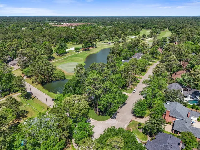 $765,000 | 2023 Forest Garden Drive, Kingwood, TX 77345