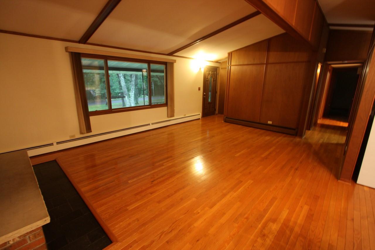 5622 Silent Drive Rhinelander, WI 54501 - Photo 4 of 30 Gallery Image 4