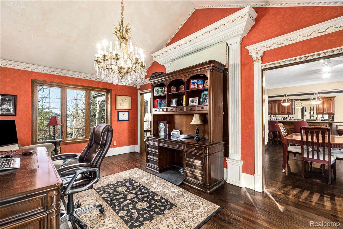 5155 Inkster Road Bloomfield Hills, MI 48302 - Photo 9 of 50 Plenty of Light and Space.