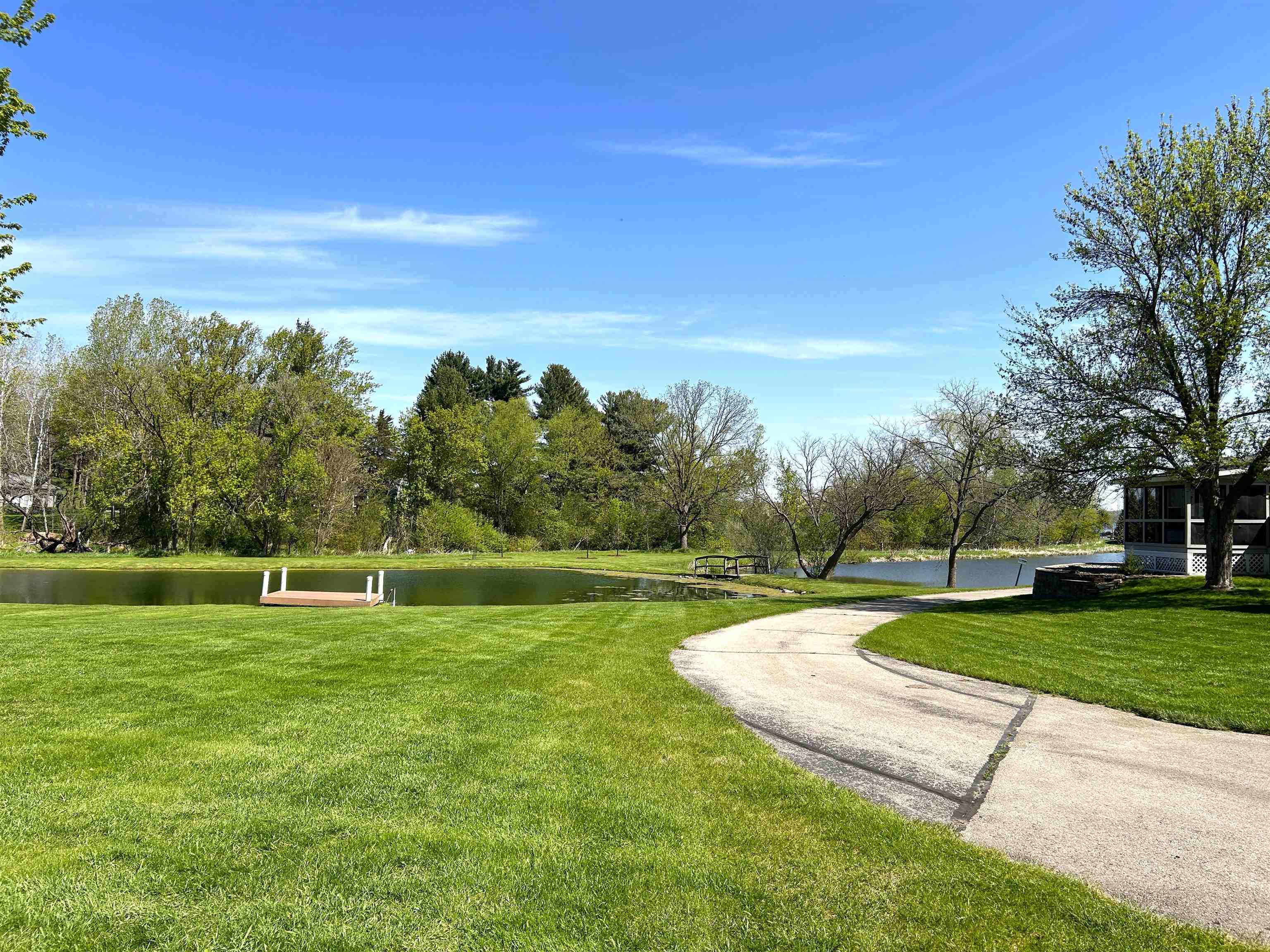 W1325 Spring Grove Road Ripon, WI 54971 - Photo 4 of 17