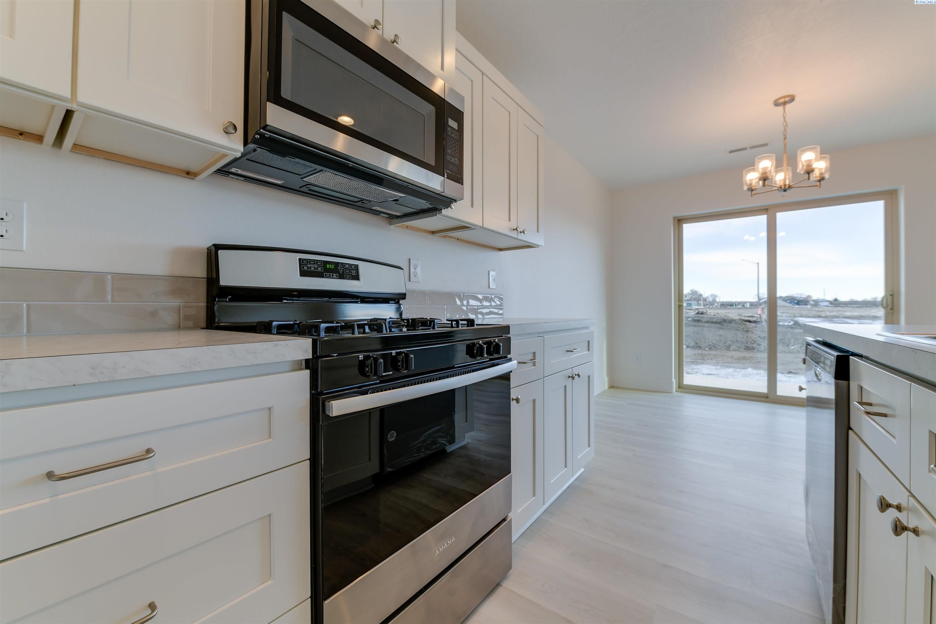 907 North Euclid Road Grandview, WA 98930 - Photo 12 of 23 Gallery Image 12