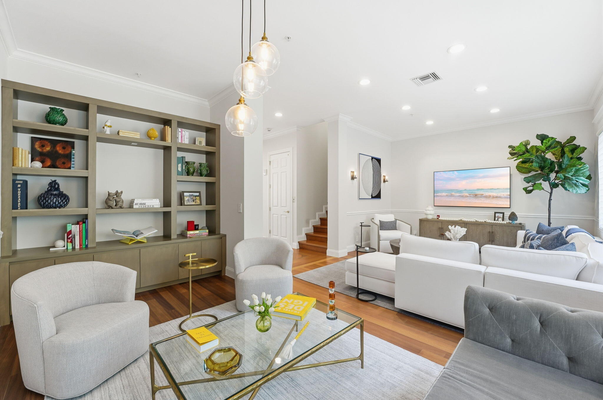 921 Osceola Drive, Unit 2 Boca Raton, FL 33432 - Photo 30 of 69 Lounge/ Living Area