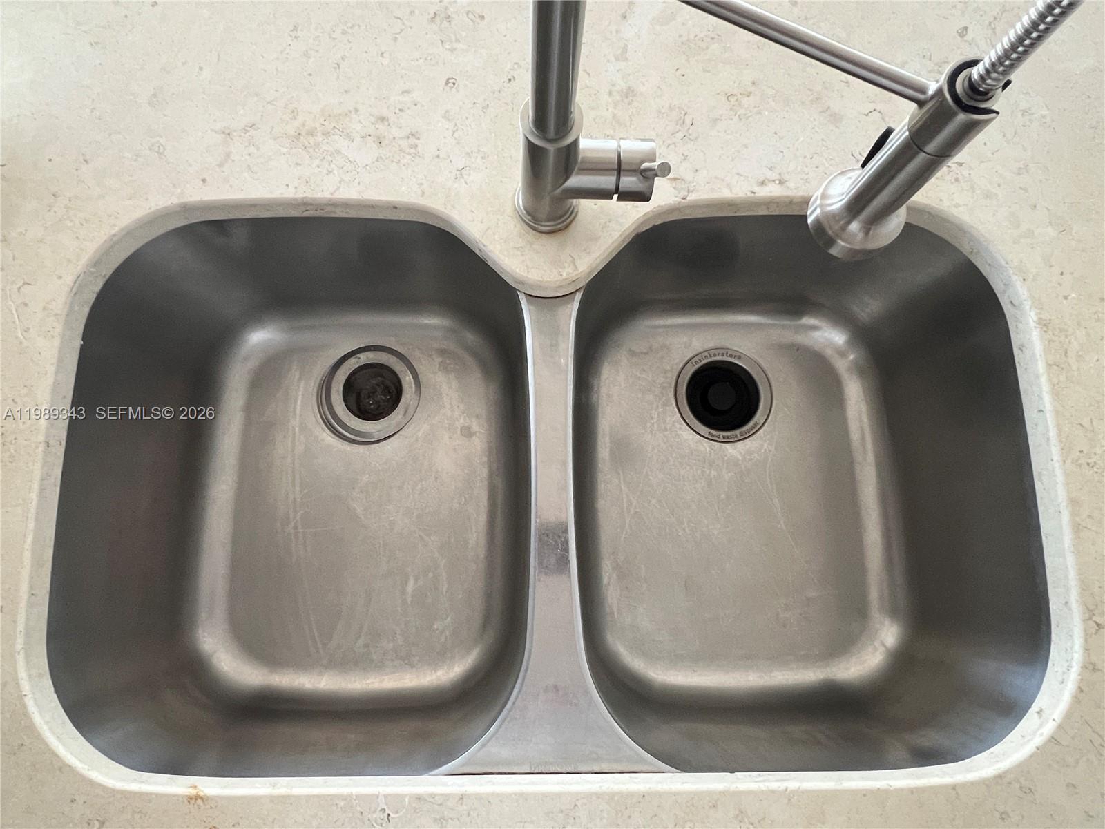 495 Brickell Avenue, Unit 2401 Miami, FL 33131 - Photo 17 of 36 Undermounted St Steel kitchen sink