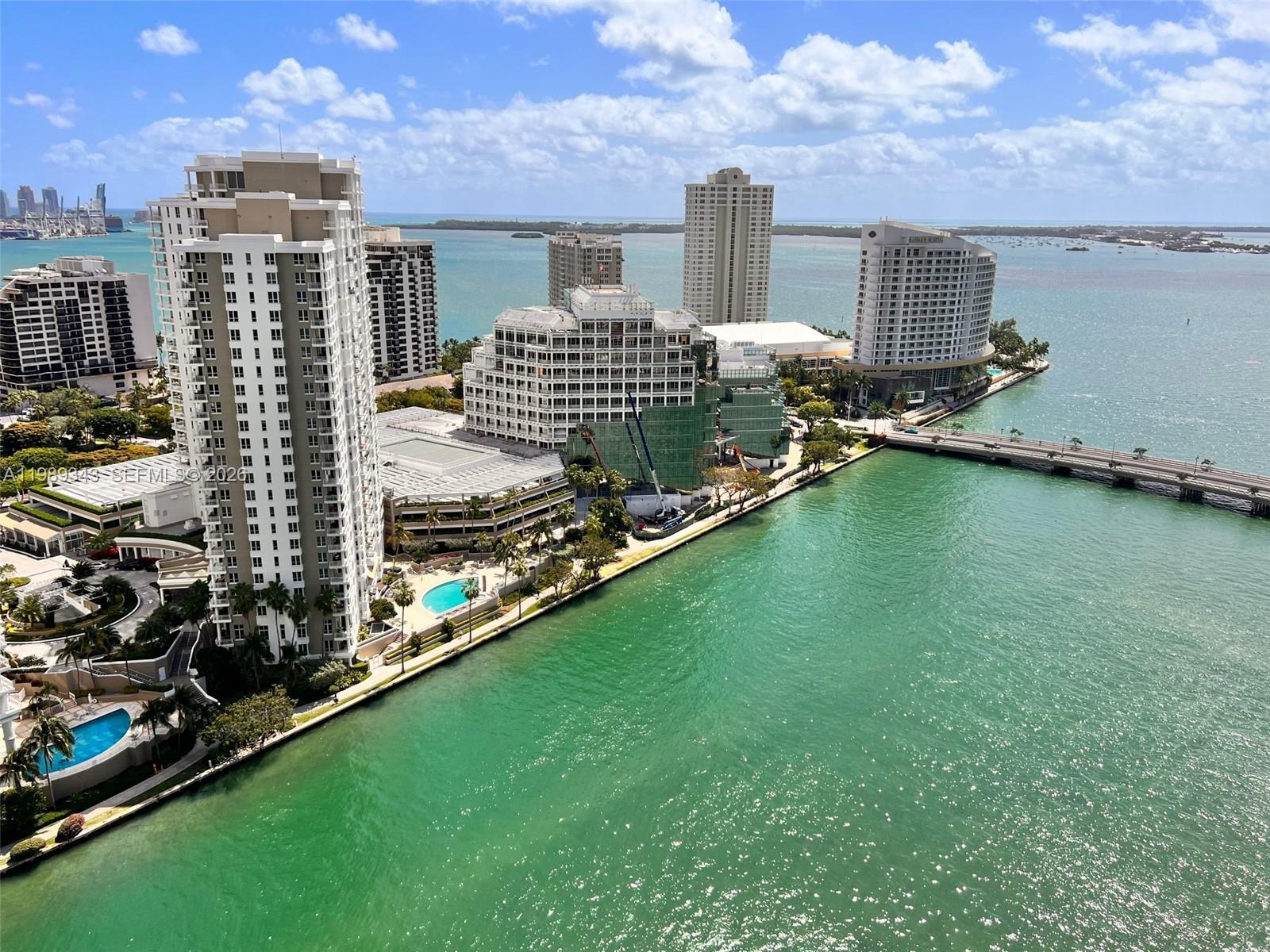 495 Brickell Avenue, Unit 2401 Miami, FL 33131 - Photo 3 of 36