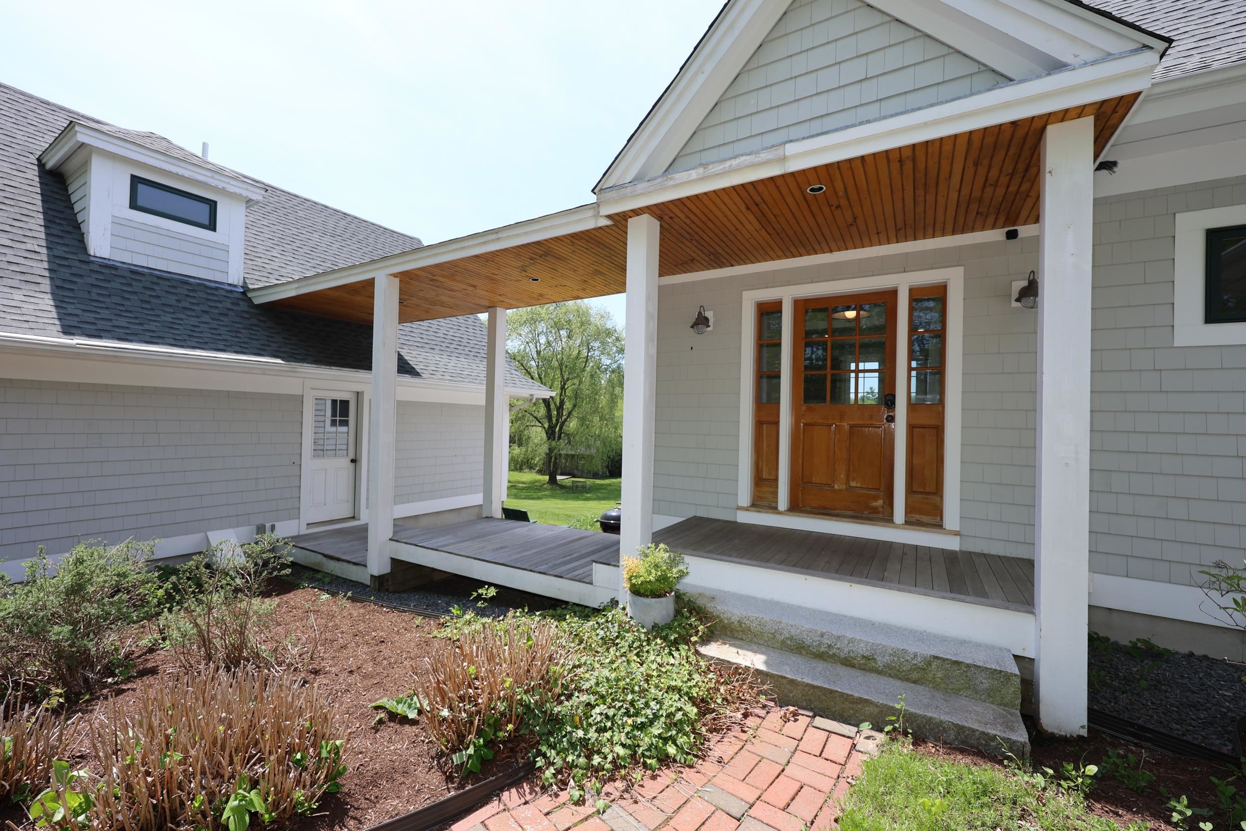 118 Perkins Road Madbury, NH 03823 - Photo 3 of 60 Gallery Image 3