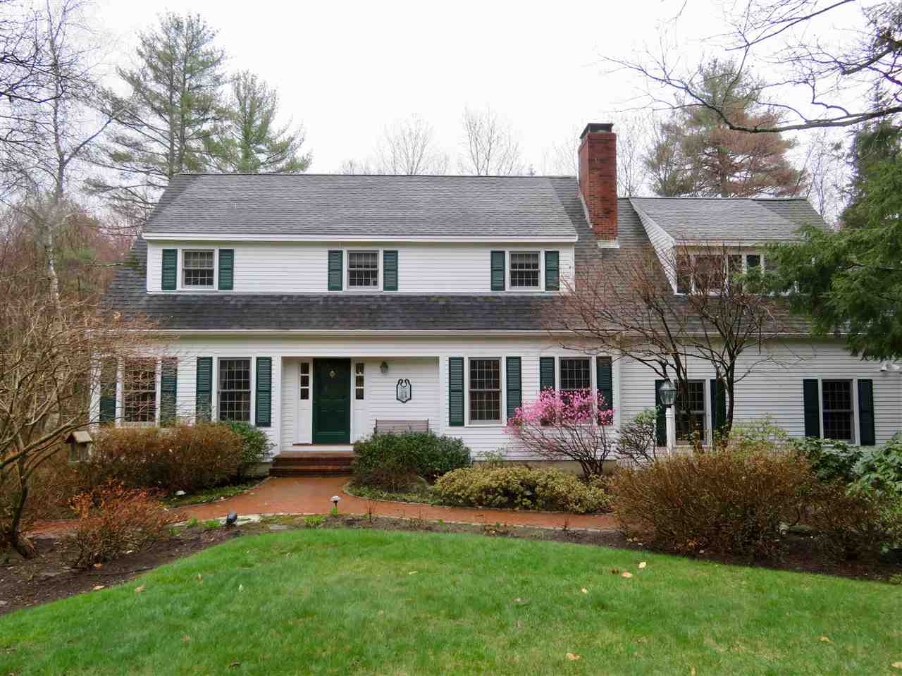 16 Coach Road Stratham, NH 03885 - Photo 2 of 40
