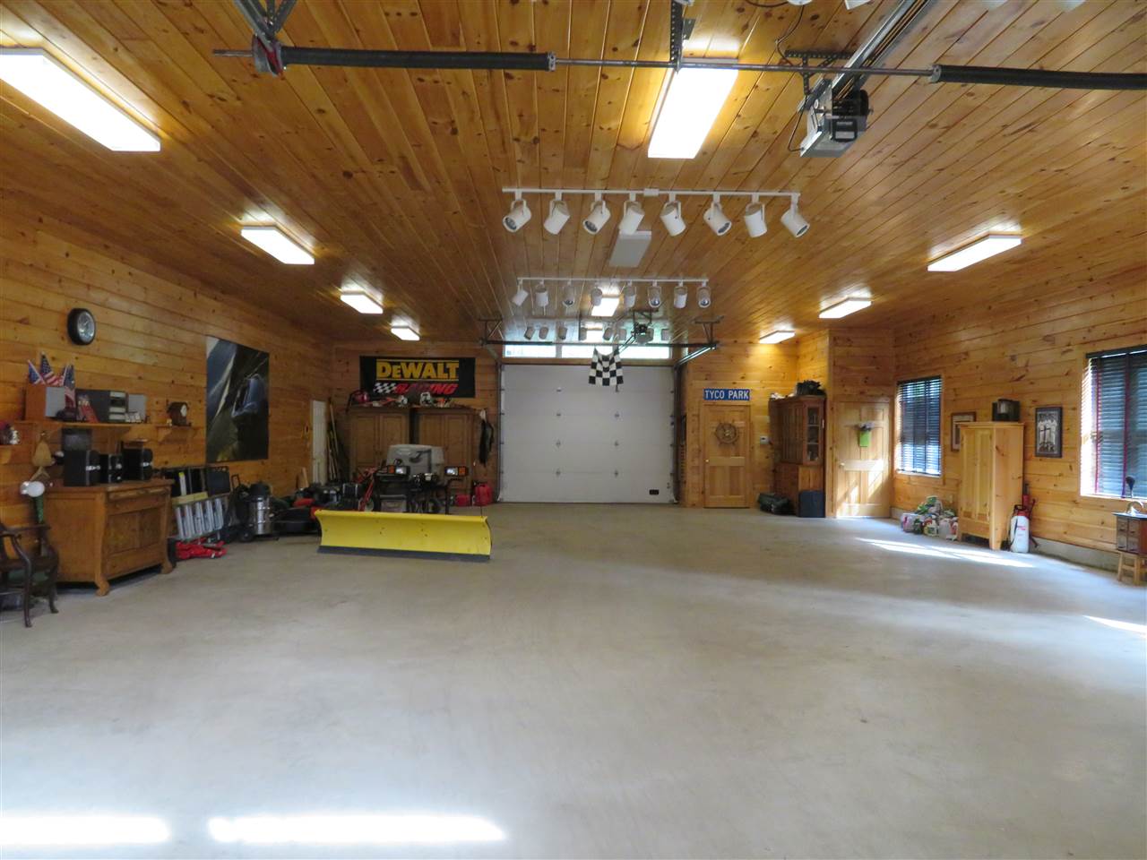 16 Coach Road Stratham, NH 03885 - Photo 39 of 40