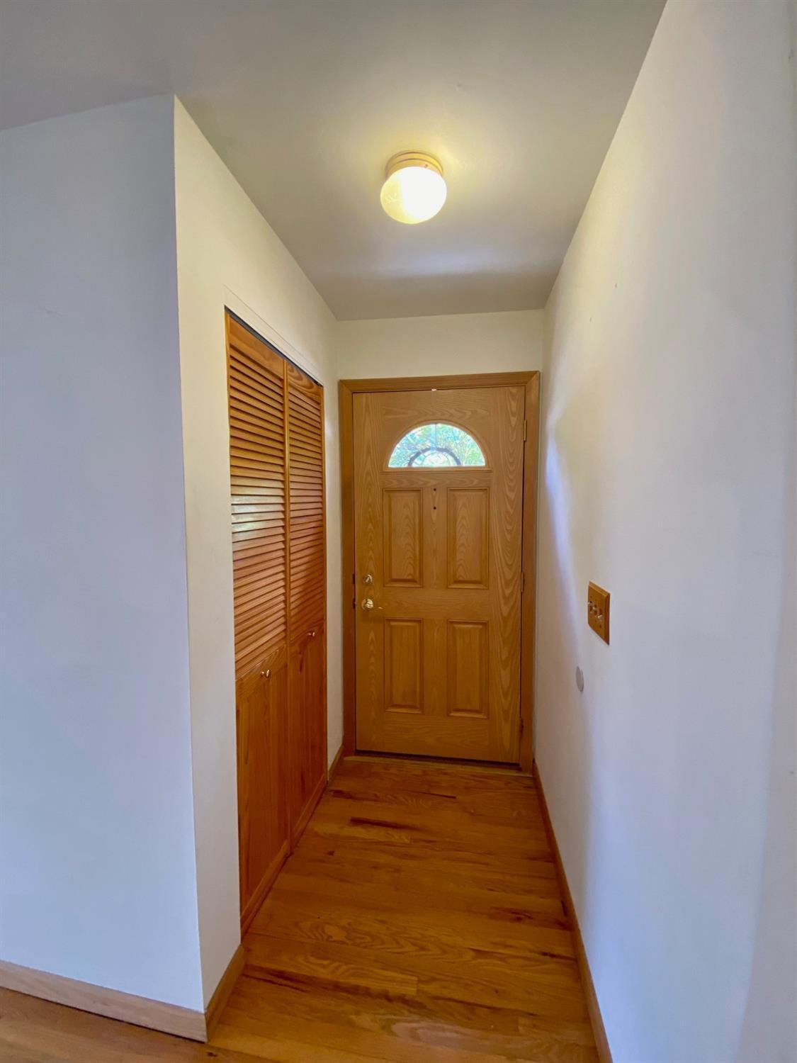 4085 Mefford Lane Cincinnati, OH 45241 - Photo 5 of 39