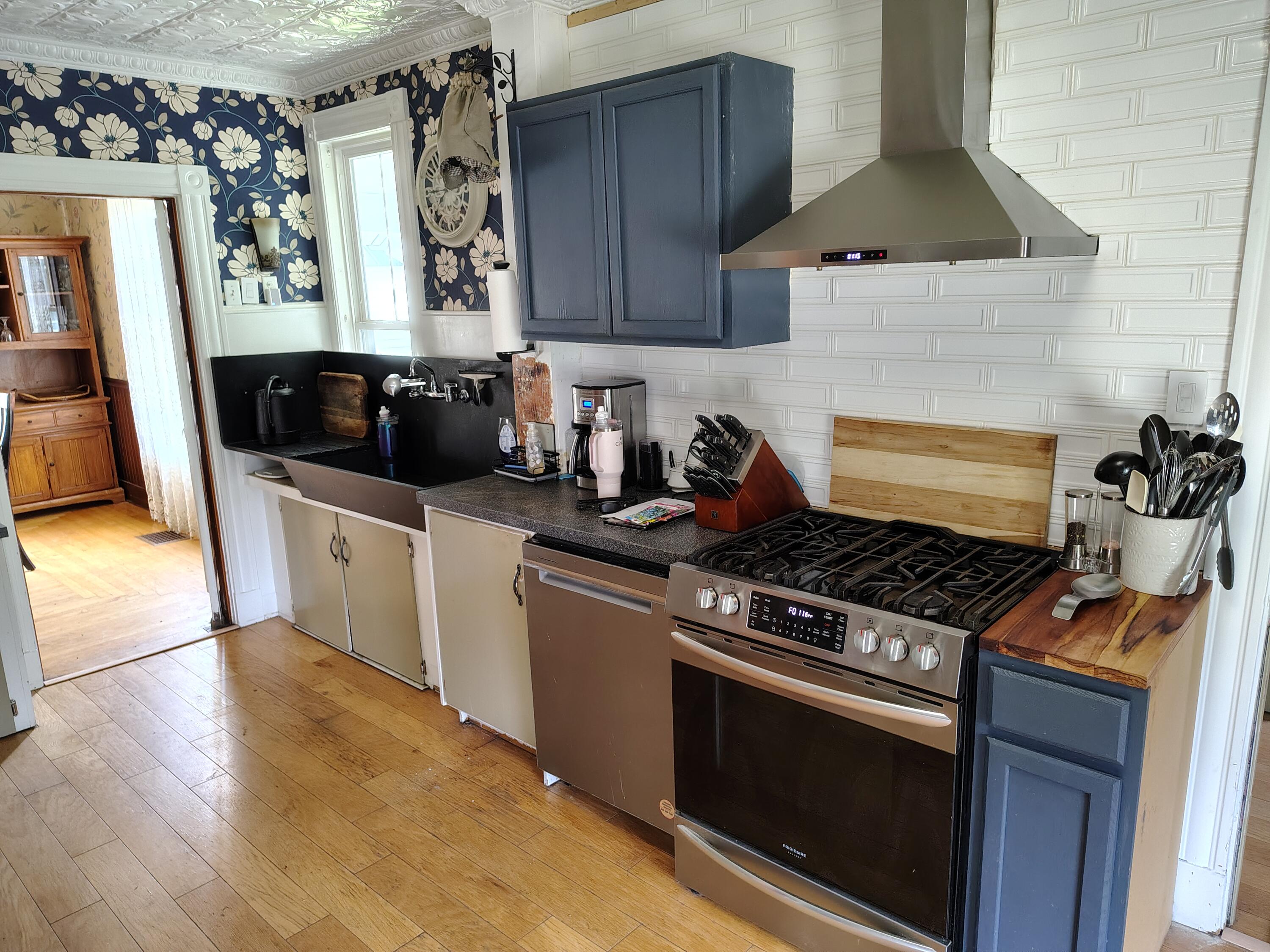 47 High Street Houlton, ME 04730 - Photo 5 of 50 Kitchen