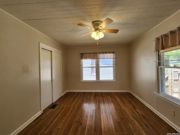 $1,625 | 554 Lee Street, New Braunfels, TX 78130