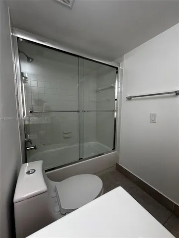 $2,550 | 5055 Northwest 7th Street, Unit 801, Miami, FL 33126