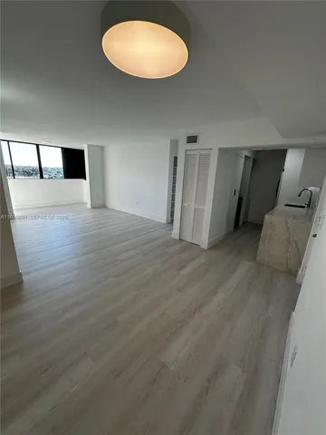 $2,550 | 5055 Northwest 7th Street, Unit 801, Miami, FL 33126