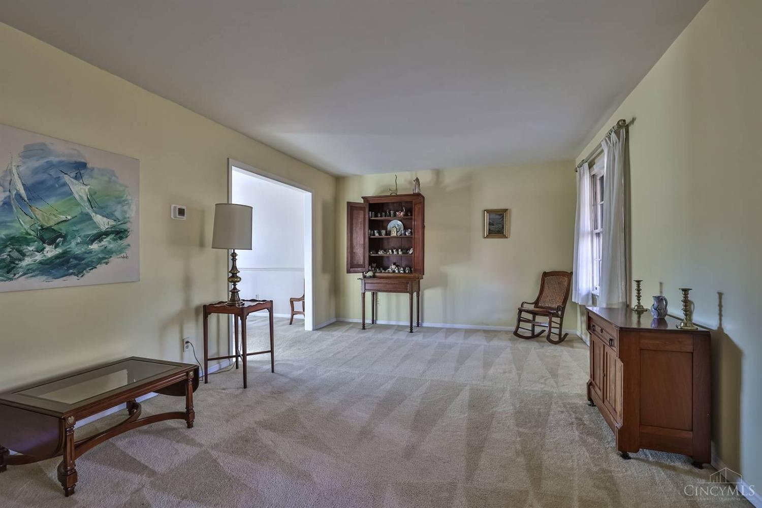 10132 Winstead Lane Cincinnati, OH 45231 - Photo 8 of 39 Gallery Image 8