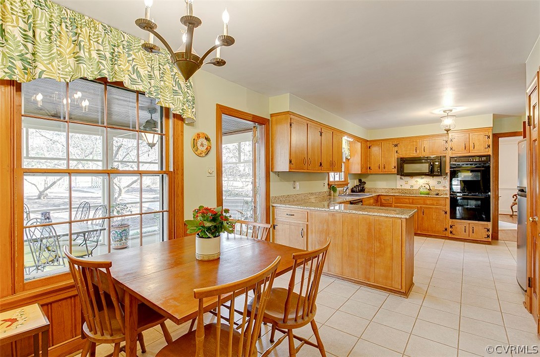 4267 Cheyenne Road Richmond, VA 23235 - Photo 24 of 50 kitchen and eat-in area