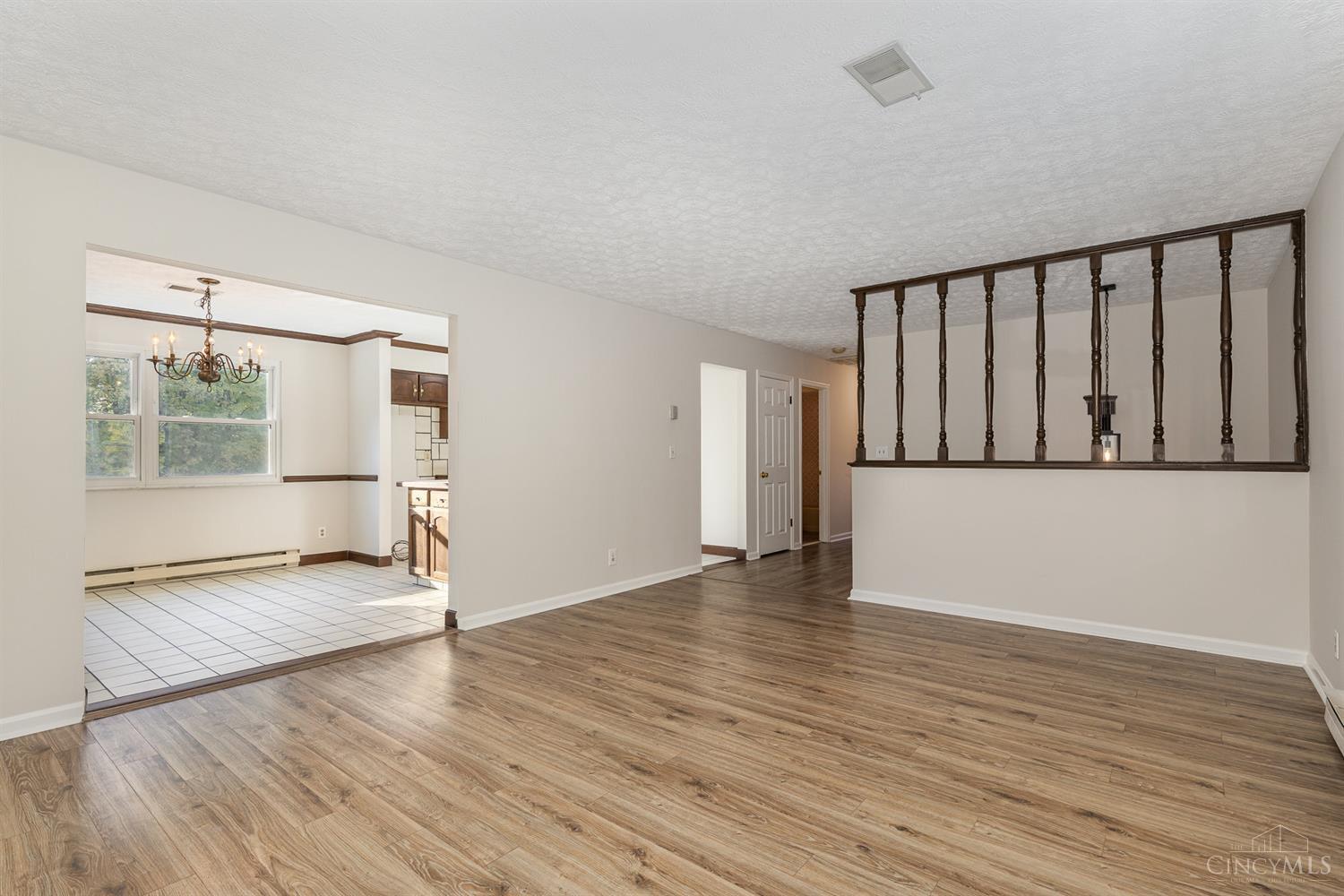 7033 Hopkins Road Maineville, OH 45039 - Photo 8 of 41