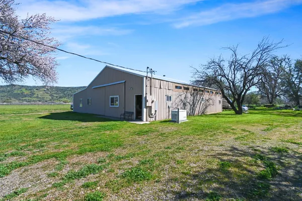 $1,350,000 | 15655 County Road 45, Guinda, CA 95637